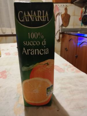 100% succo di arancia 