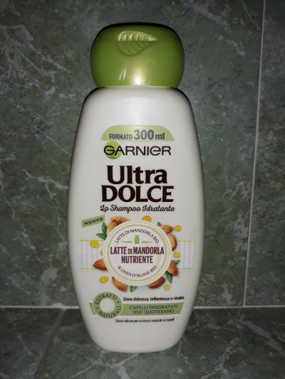 Shampoo ultra dolce latte di mandorla bio e linfa di agave bio