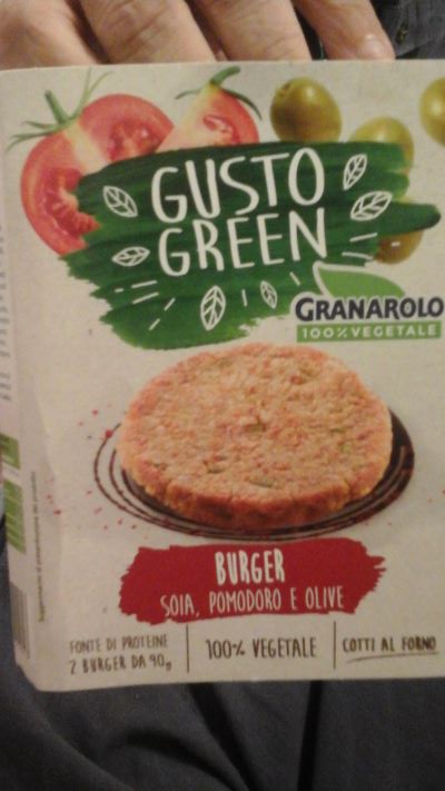 gusto green Burger soia pomodorini olive