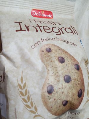 Frollini integrali con gocce di cioccolato