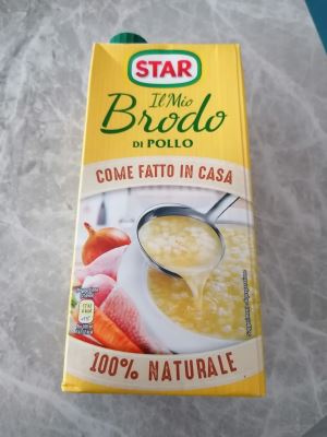 Brodo di pollo 