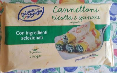 Cannelloni con ricotta e spinaci 