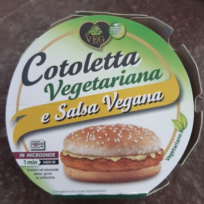 cotoletta vegetariana  e salsa vegana