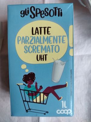 Latte parzialmente scremato