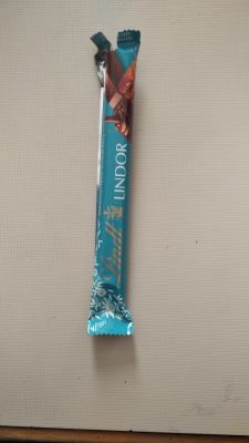 Lindt lindor milk chicolate salad caramel