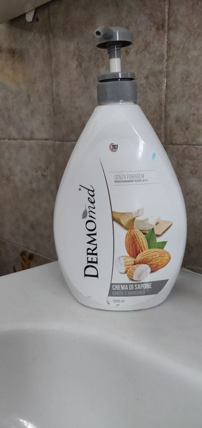 DermoMed crema di sapone Karitè e mandorla