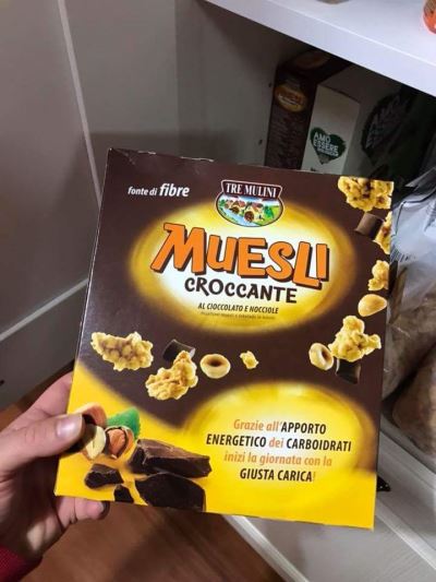 Muesli croccante al cioccolato e nocciole