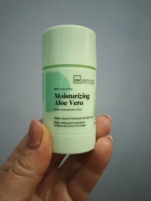 Moisturizing Aloe vera 
