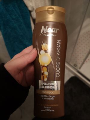 Shampoo per capelli secchi e danneggiati 