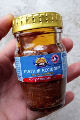 Filetti di acciughe al peperoncino