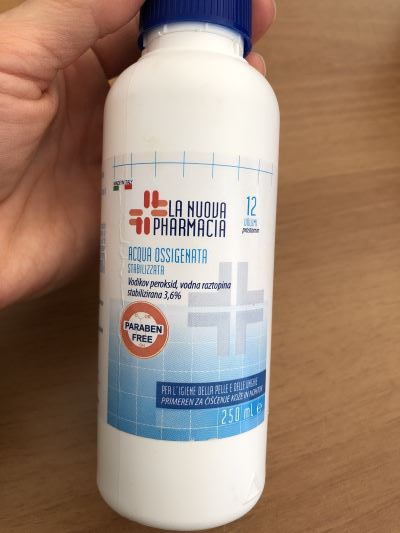 Acqua ossigenata
