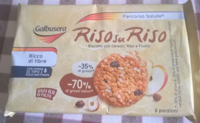 Riso su Riso, biscotto con cereali, riso e frutta