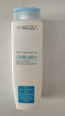 Latte detergente 