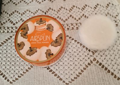 Loose face powder translucent 