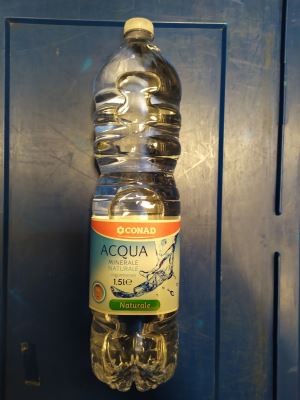 Acqua minerale Naturale