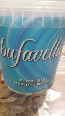 Mozzarella di latte di bufala