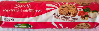 Biscotti con cereali e frutti rossi 