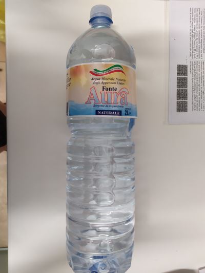Acqua naturale