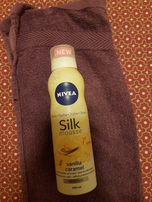 Nivea Silk mousse doccia
