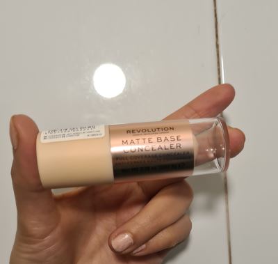 Matte base Concealer 