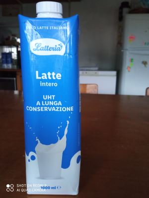 Latte intero UHT