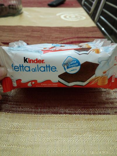 Kinder fetta al latte