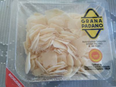 Grana padano Dop a scaglie