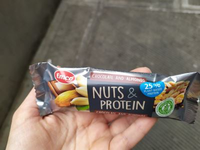Barretta Nuts & Protein