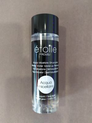 Acqua micellare