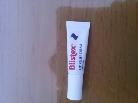 Lip relief cream