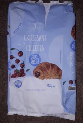 Croissant alla ciliegia senza zuccheri aggiunti 