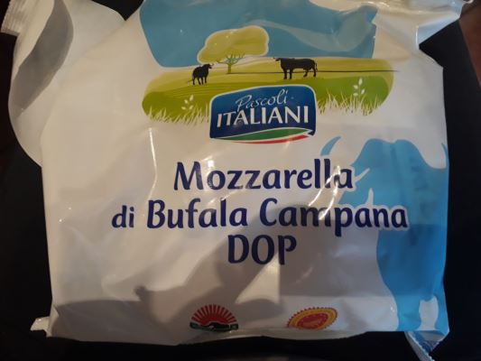 Mozzarella di Bufala Campana Dop