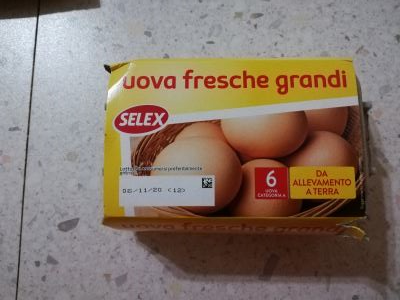 Uova fresche grandi 