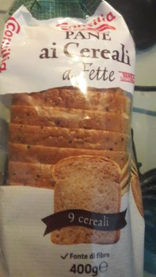 Pane ai cereali a fette