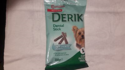 Derik dental stick