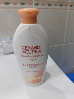 Latte detergente cera di cupra
