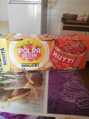 Polpa datterini in pezzi naturalmente dolce