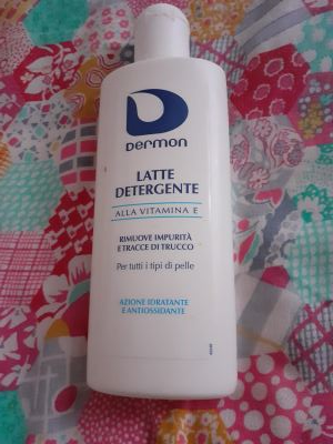 Latte detergente alla vitamina E