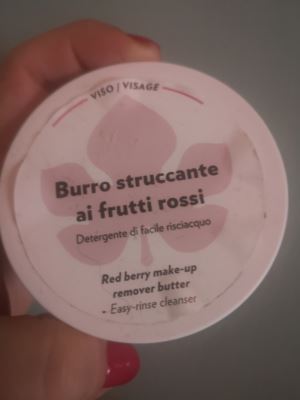 Burro struccante ai frutti rossi