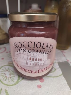 Nocciolata con granella
