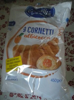 Cornetti all'albicocca 