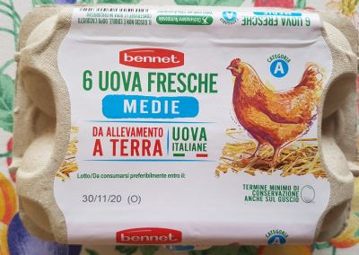 Uova medie da allevamento a terra Bennet