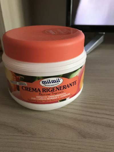 Crema capelli rigenerante