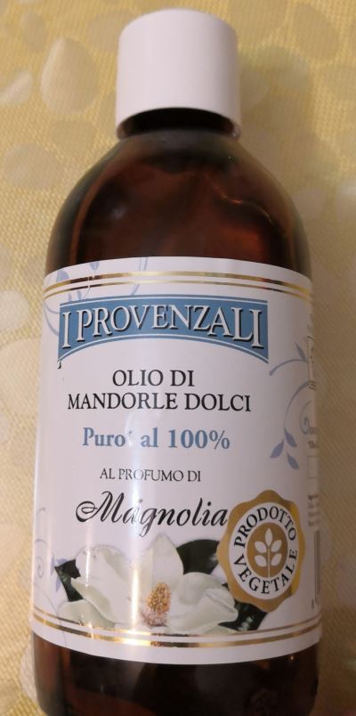 Olio di mandorle dolci alla magnolia 