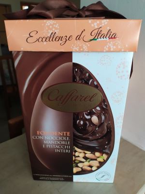 Fondente con nocciole,mandorle e pistacchi interi