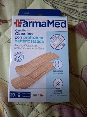 Cerotto classico con protezione batterica 