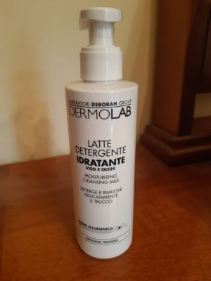 Latte detergente idratante