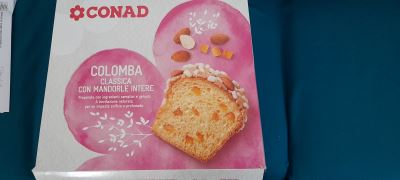 Colomba classica con mandorle intere