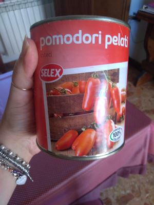 Pomodori pelati