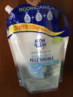 Fresh & clean detergente viso e mani ipoallergenico Eco ricarica
